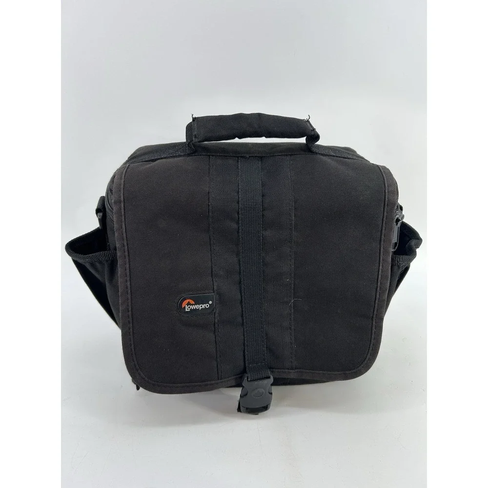 Lowepro Adventura 170 Black Padded Camera Bag W/Belt Loop